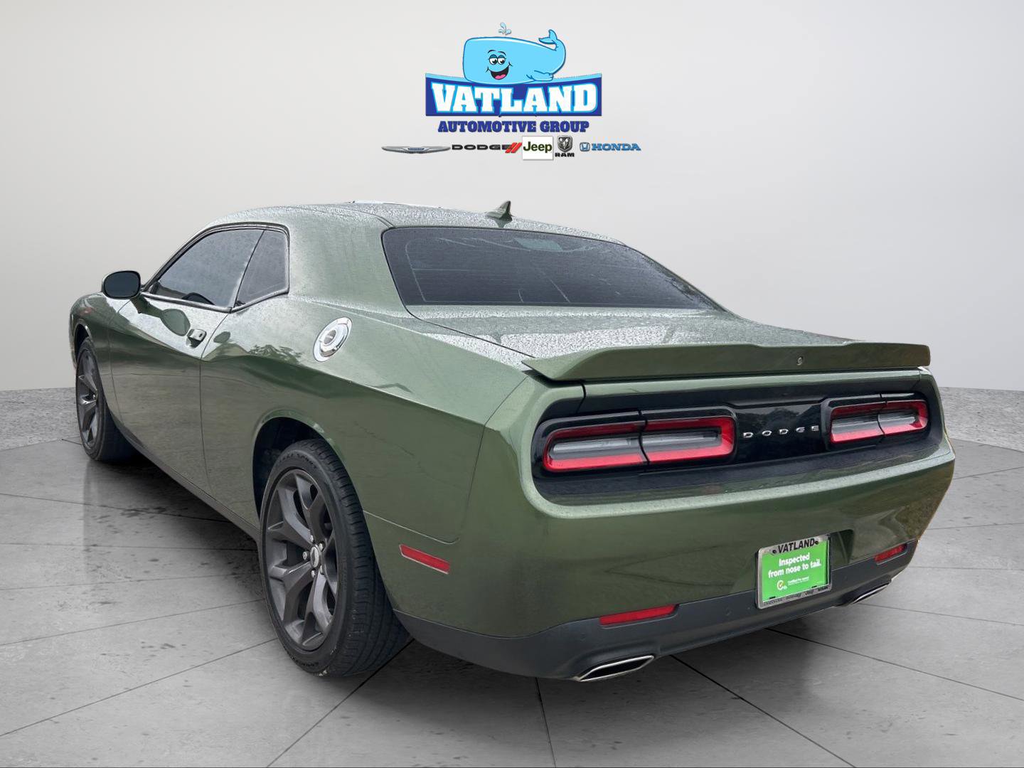 Used 2019 Dodge Challenger SXT w/ Plus Package image 3