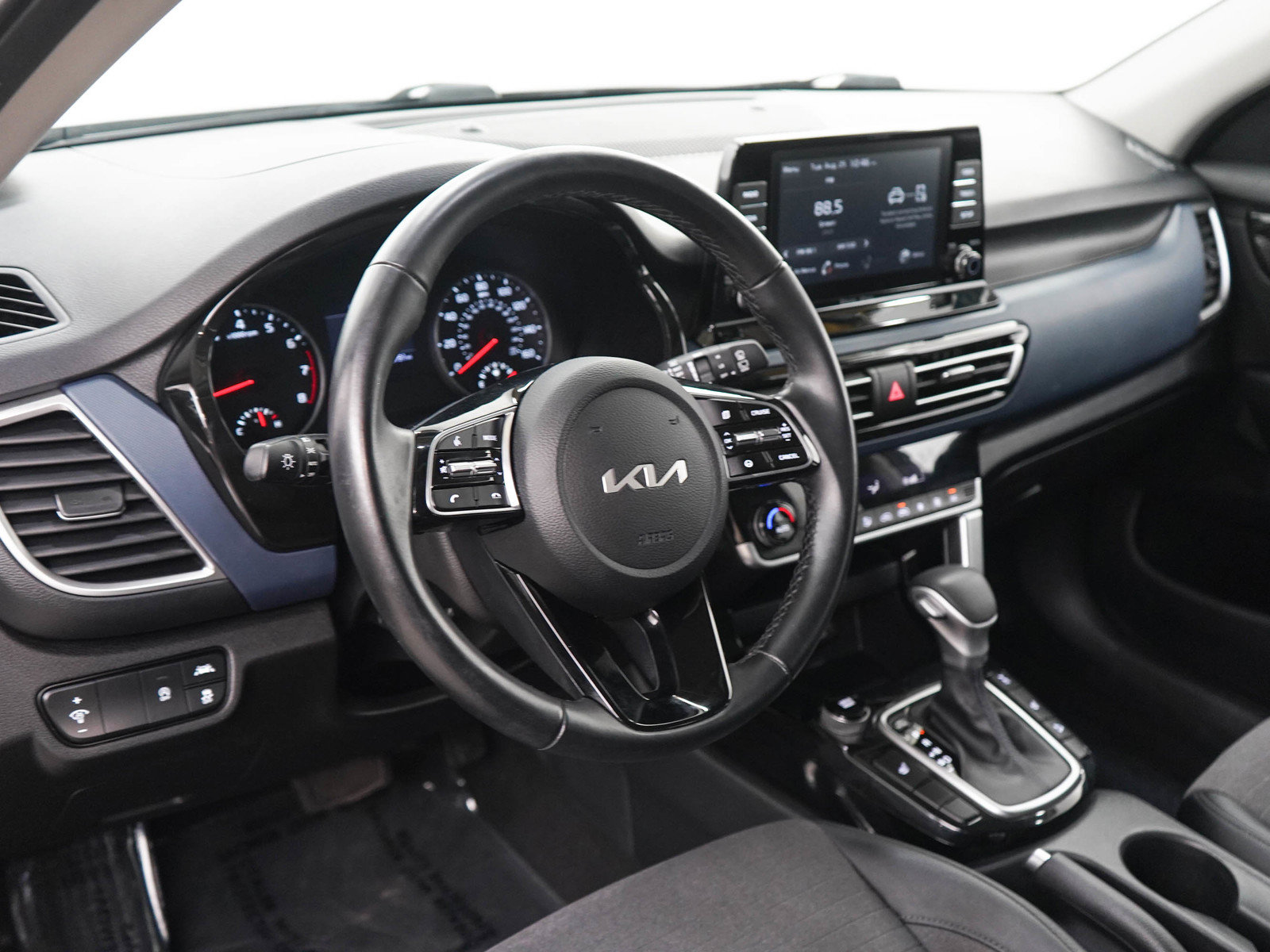Used 2023 Kia Seltos S AWD/4WD image 20