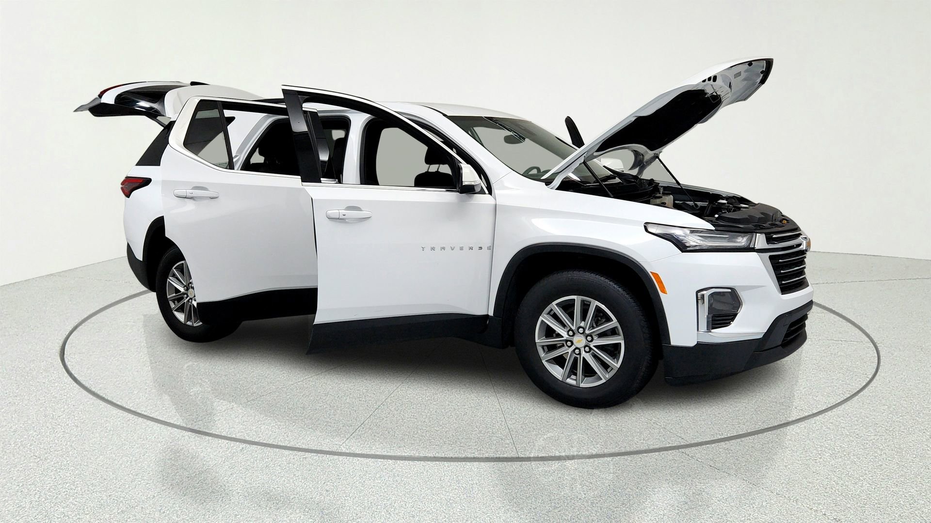 Used 2023 Chevrolet Traverse LT FWD image 14