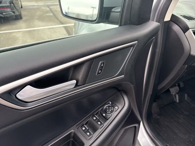 Used 2021 Ford Edge SEL w/ Convenience Package image 24