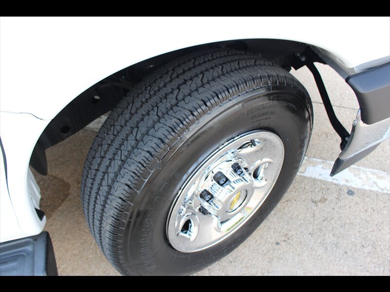 Used 2025 Chevrolet Express 3500 LT w/ LT Preferred Equipment Group RWD image 36