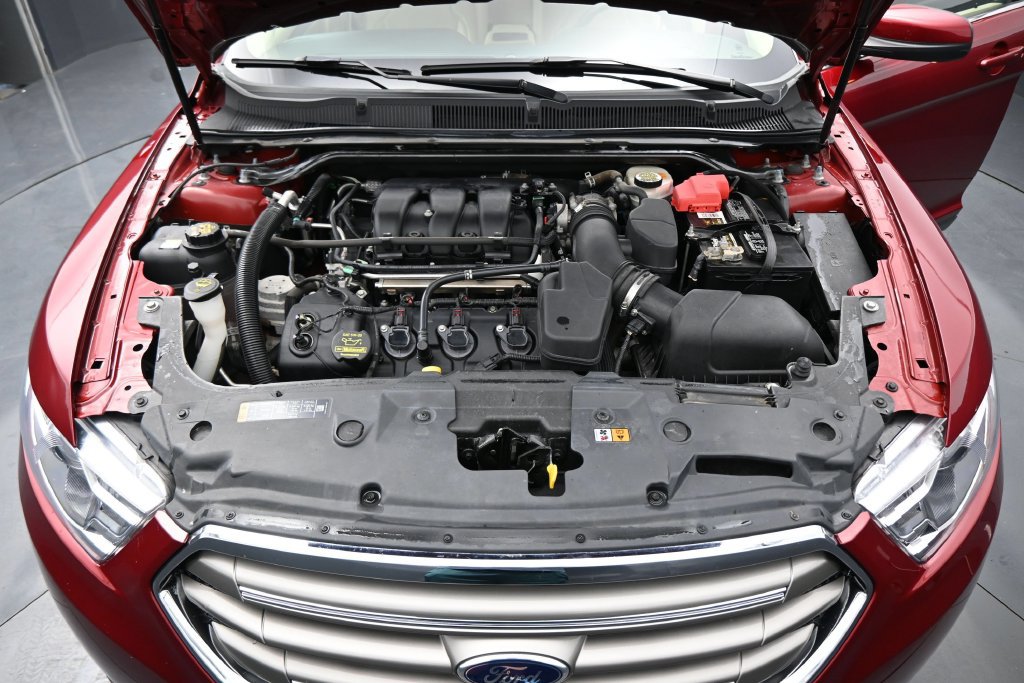 Used 2013 Ford Taurus SEL FWD image 29