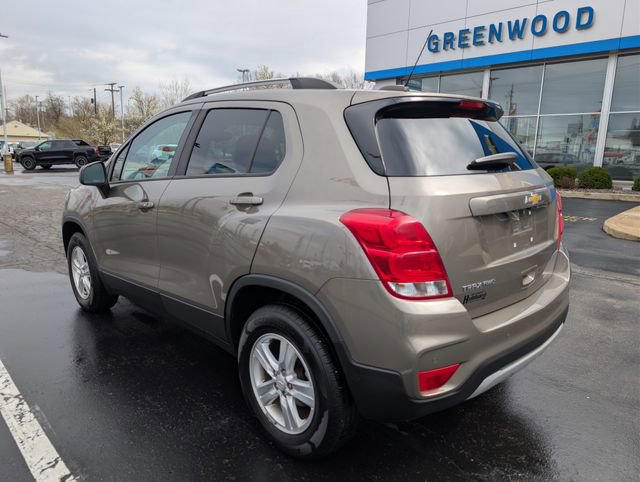 Used 2021 Chevrolet Trax LT w/ Driver Confidence Package image 3