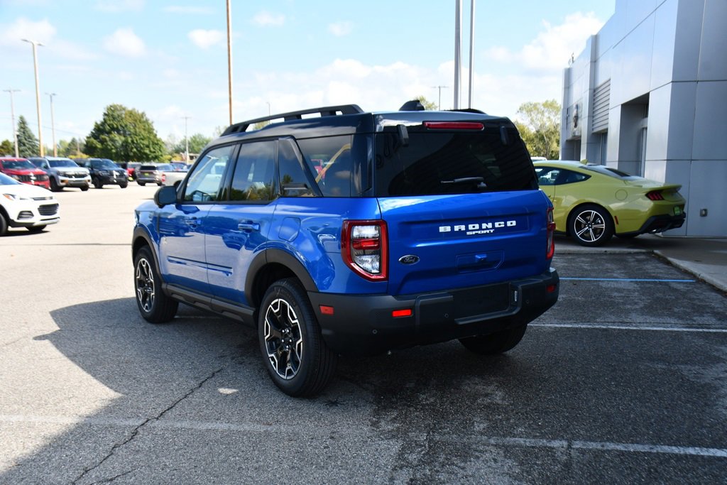 New 2025 Ford Bronco Sport Outer Banks w/ Outer Banks Tech Package+ image 4