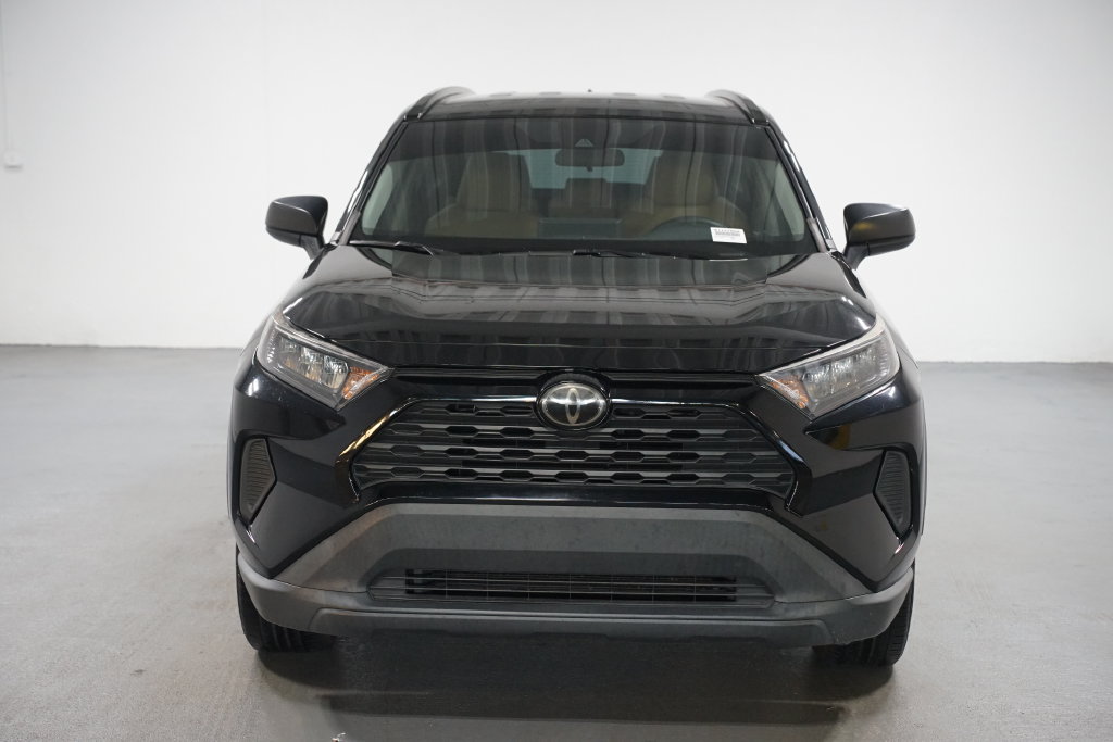 Certified 2020 Toyota RAV4 LE FWD image 2