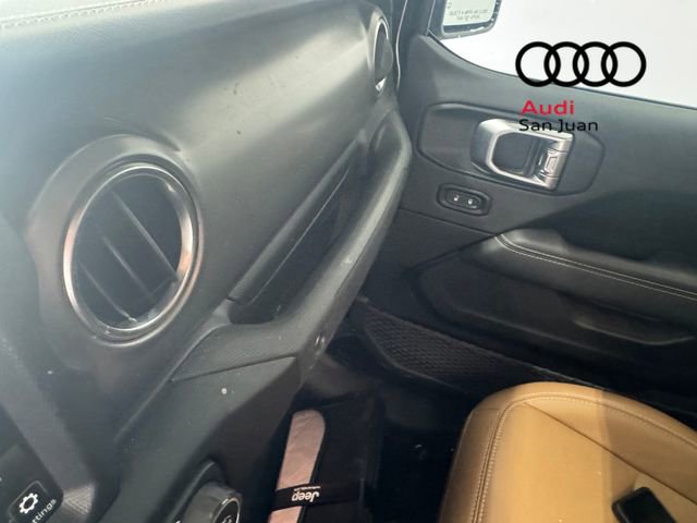 Used 2023 Jeep Gladiator Rubicon w/ Trailer Tow Package image 34