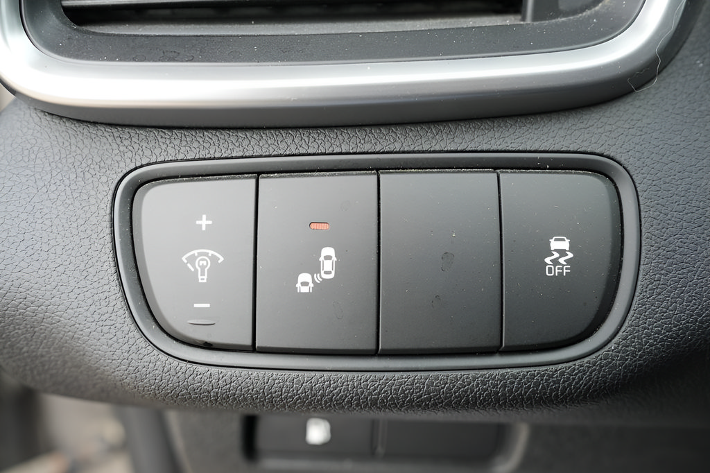 Used 2019 Kia Sorento FWD V6 image 25