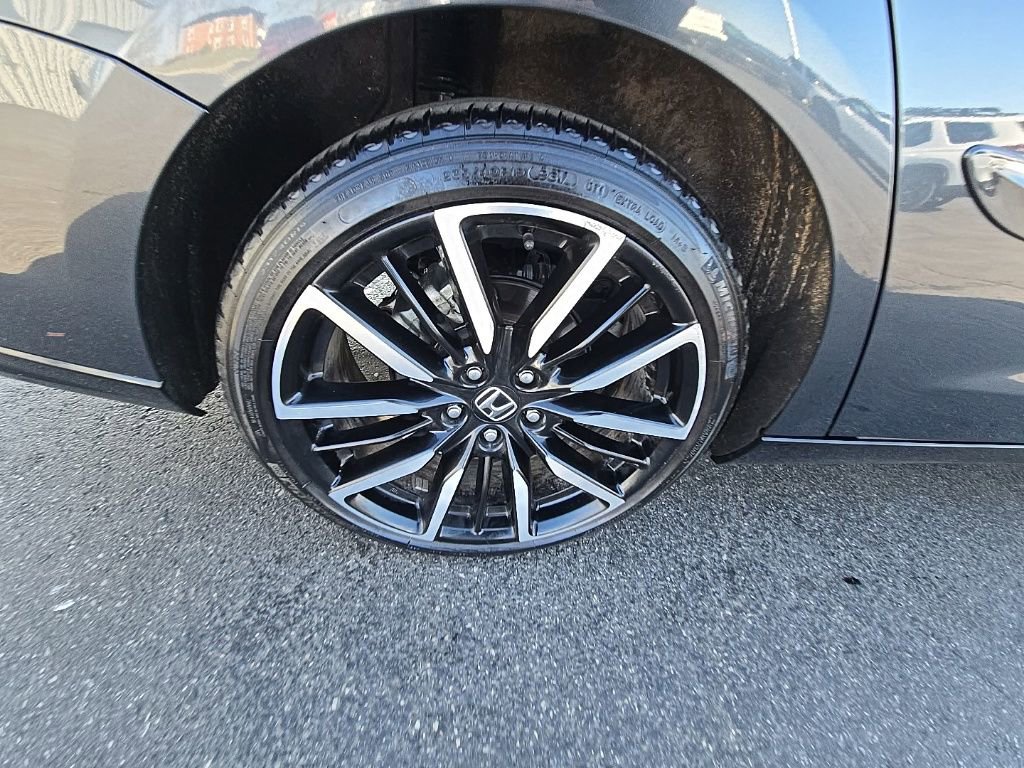 Used 2025 Honda Accord Touring image 10