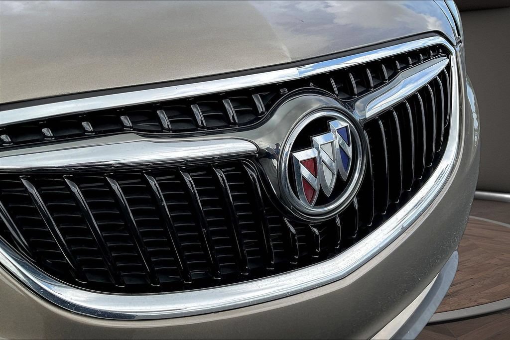 Used 2019 Buick Envision Essence FWD image 36