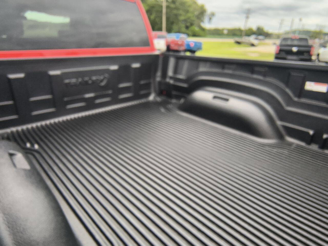 Used 2017 RAM 2500 Tradesman w/ Chrome Appearance Group image 9