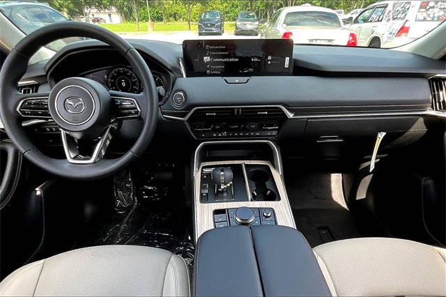 New 2025 MAZDA CX-90 Plug-In Hybrid w/ Preferred image 4