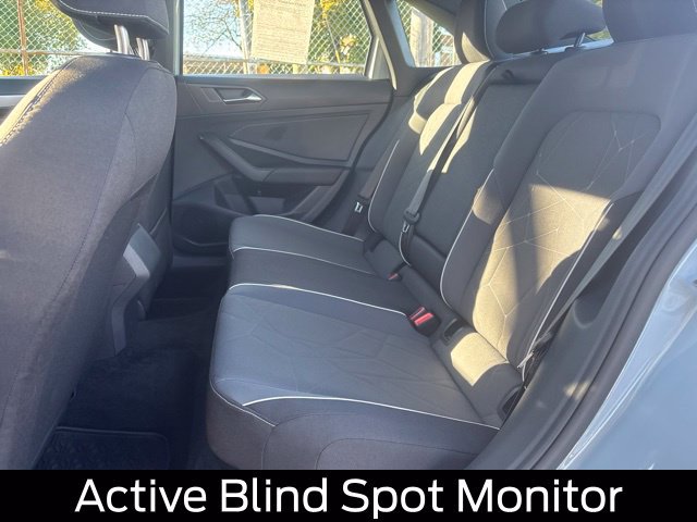 Used 2025 Volkswagen Jetta Sport FWD image 26