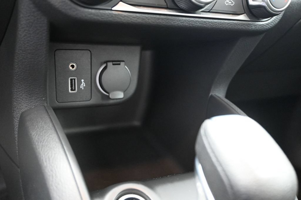 Certified 2025 Nissan Kicks Play S FWD image 25