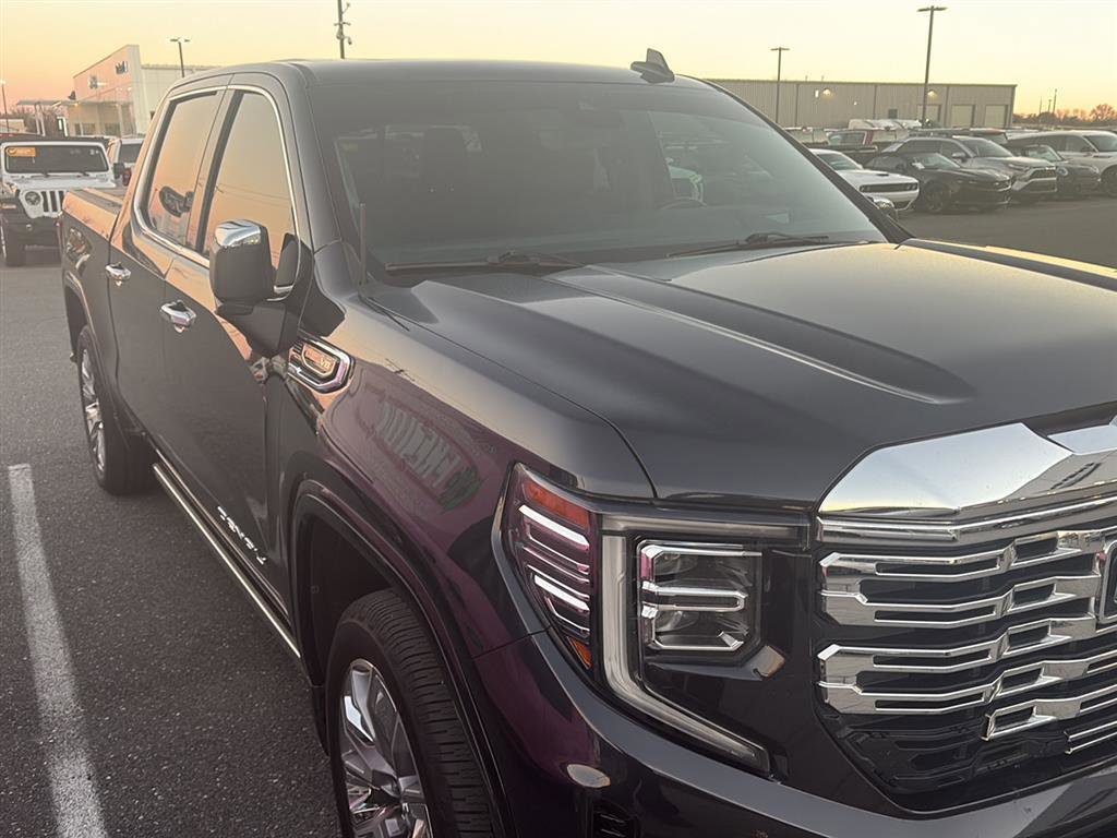 Used 2023 GMC Sierra 1500 Denali w/ Denali Reserve Package image 16