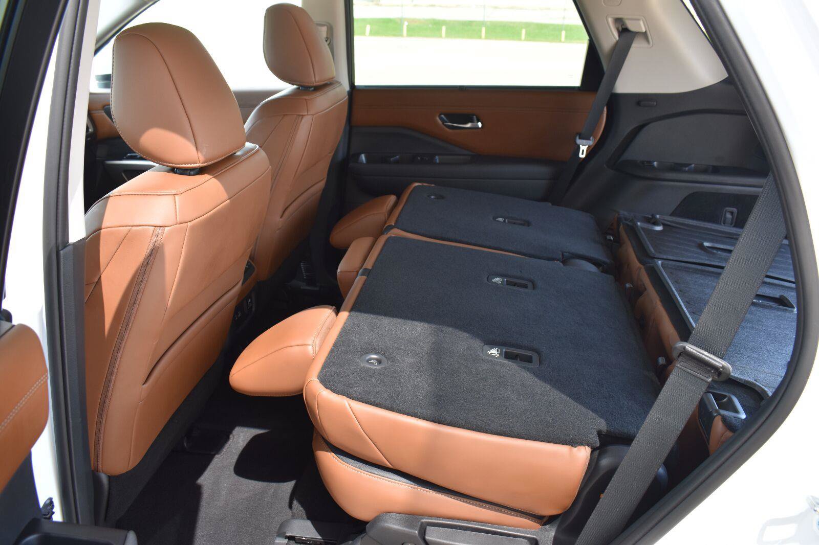 Used 2025 Nissan Pathfinder Platinum w/ Cargo Package FWD image 58