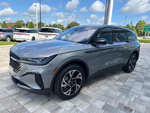 New 2025 Lincoln Nautilus Premier w/ Jet Appearance Package image 5