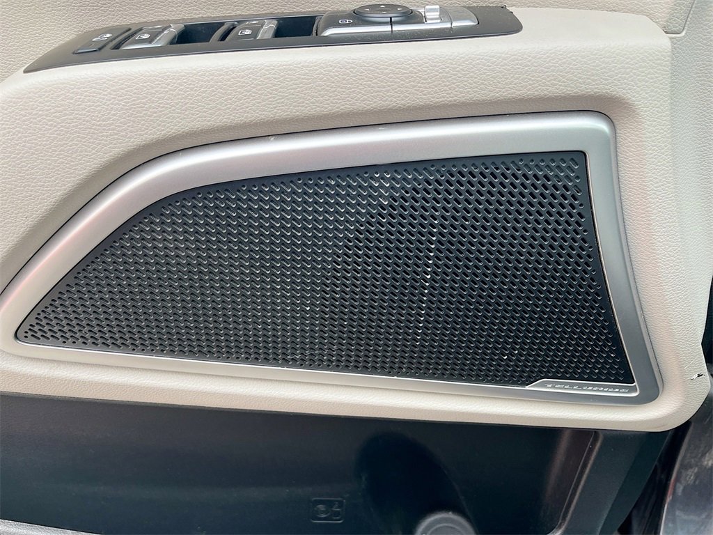 Used 2021 Kia Telluride EX w/ EX Premium Package image 19