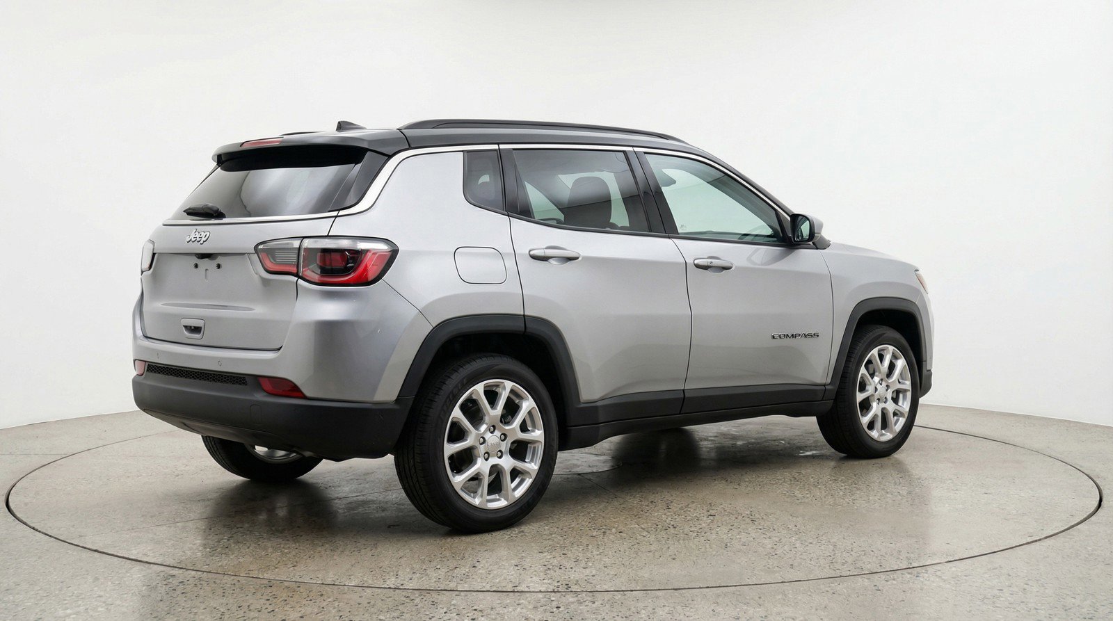 Used 2025 Jeep Compass Limited image 9