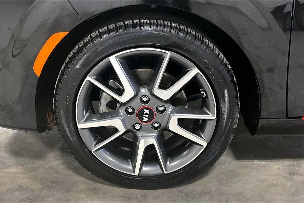 Used 2021 Kia Soul Turbo image 11