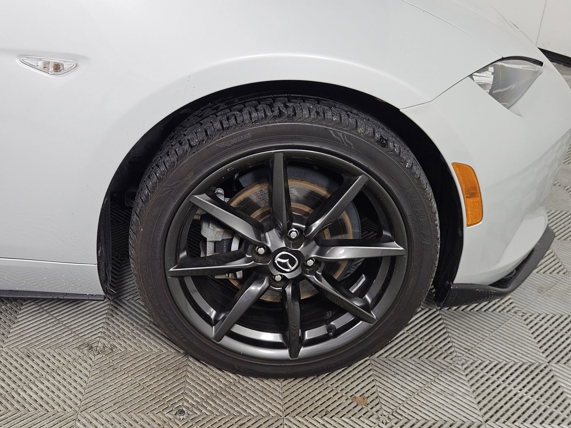 Used 2017 MAZDA MX-5 Miata RF Club RWD image 10