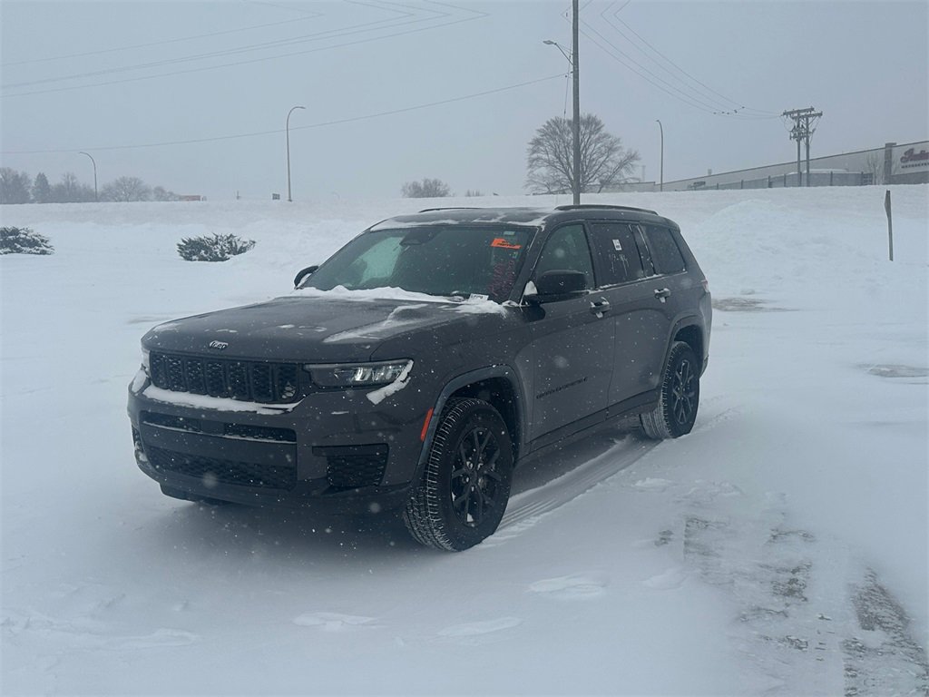 Used 2024 Jeep Grand Cherokee L Laredo