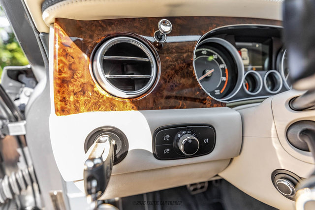 Used 2014 Bentley Flying Spur W12 AWD/4WD image 25