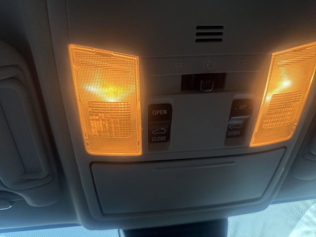 Used 2017 Toyota RAV4 XLE image 9