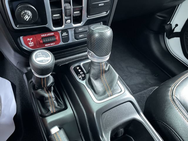 Used 2023 Jeep Gladiator Mojave w/ LED Lighting Group AWD/4WD image 16