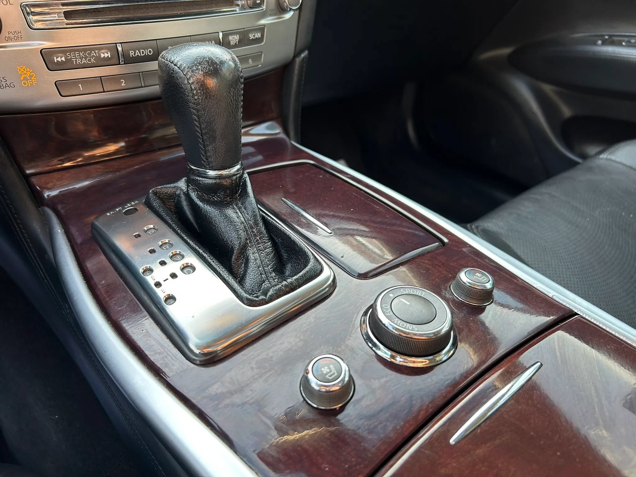 Used 2019 INFINITI Q70 L 3.7 AWD/4WD image 27