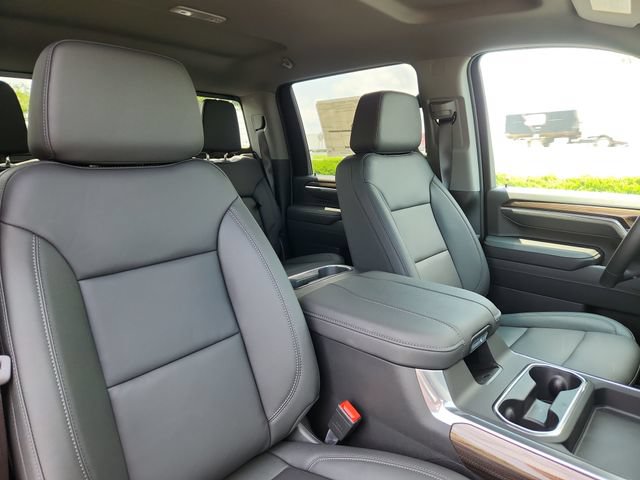 New 2026 Chevrolet Silverado 3500 LT w/ All Star Edition AWD/4WD image 16