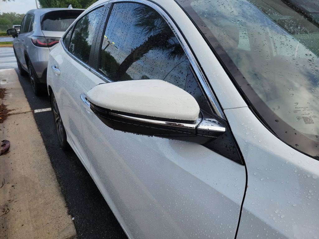 Used 2021 Honda Insight Touring image 10