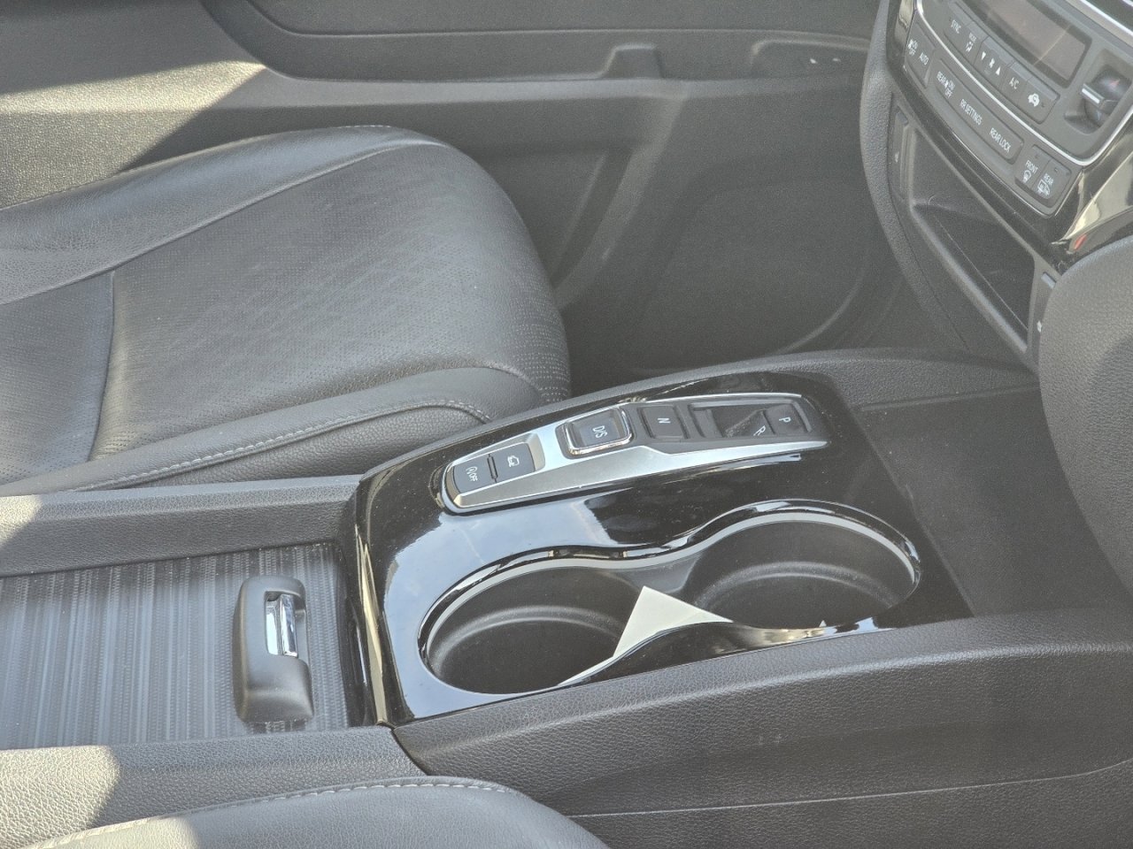 Used 2021 Honda Passport Touring image 11