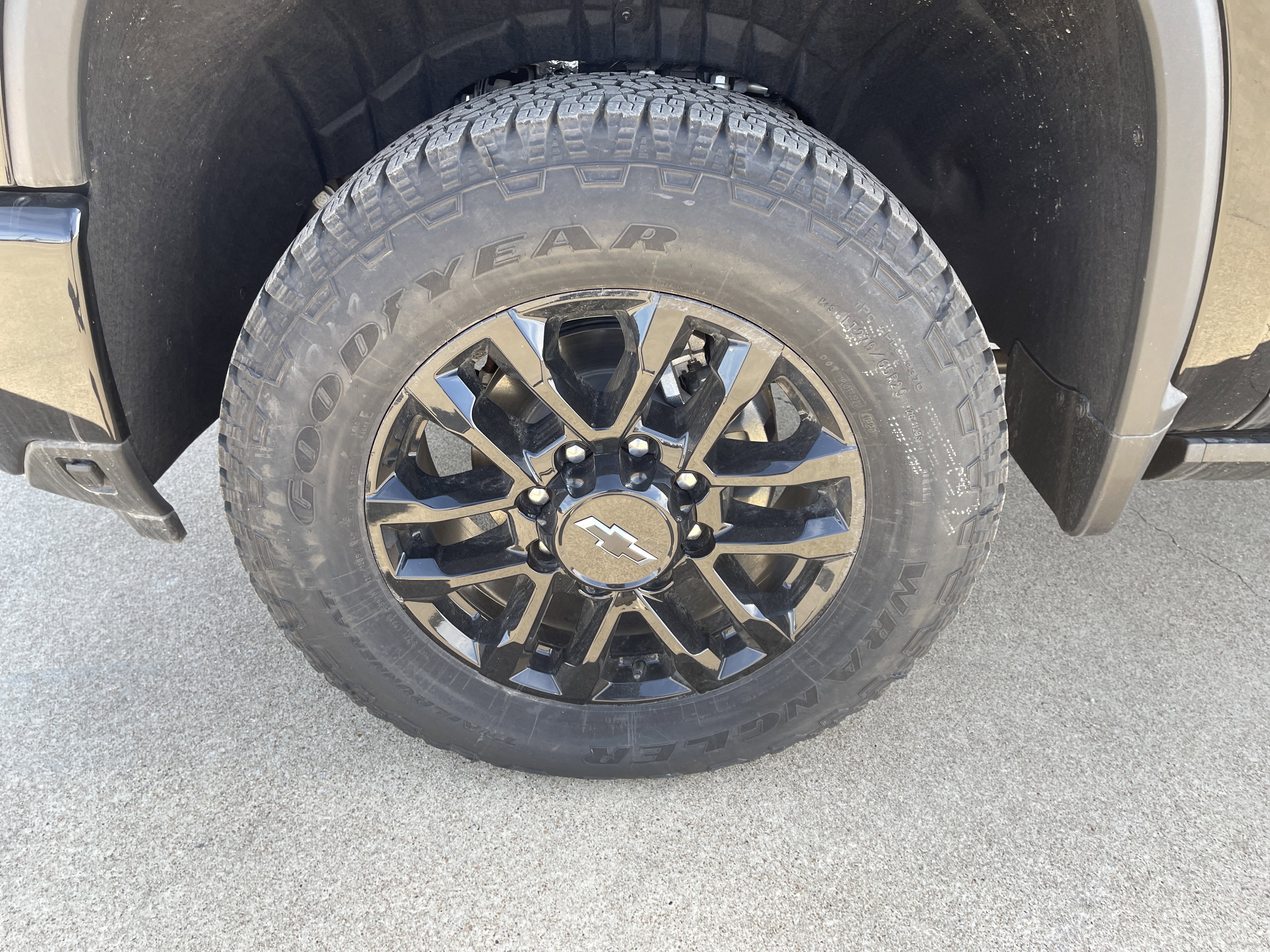 New 2025 Chevrolet Silverado 2500 High Country w/ Midnight Edition image 11