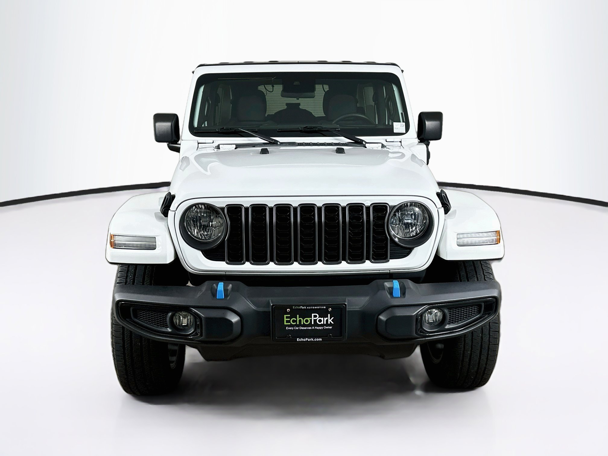 Used 2024 Jeep Wrangler Unlimited w/ Convenience Group AWD/4WD image 2