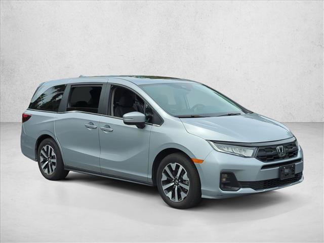Used 2025 Honda Odyssey EX-L image 3