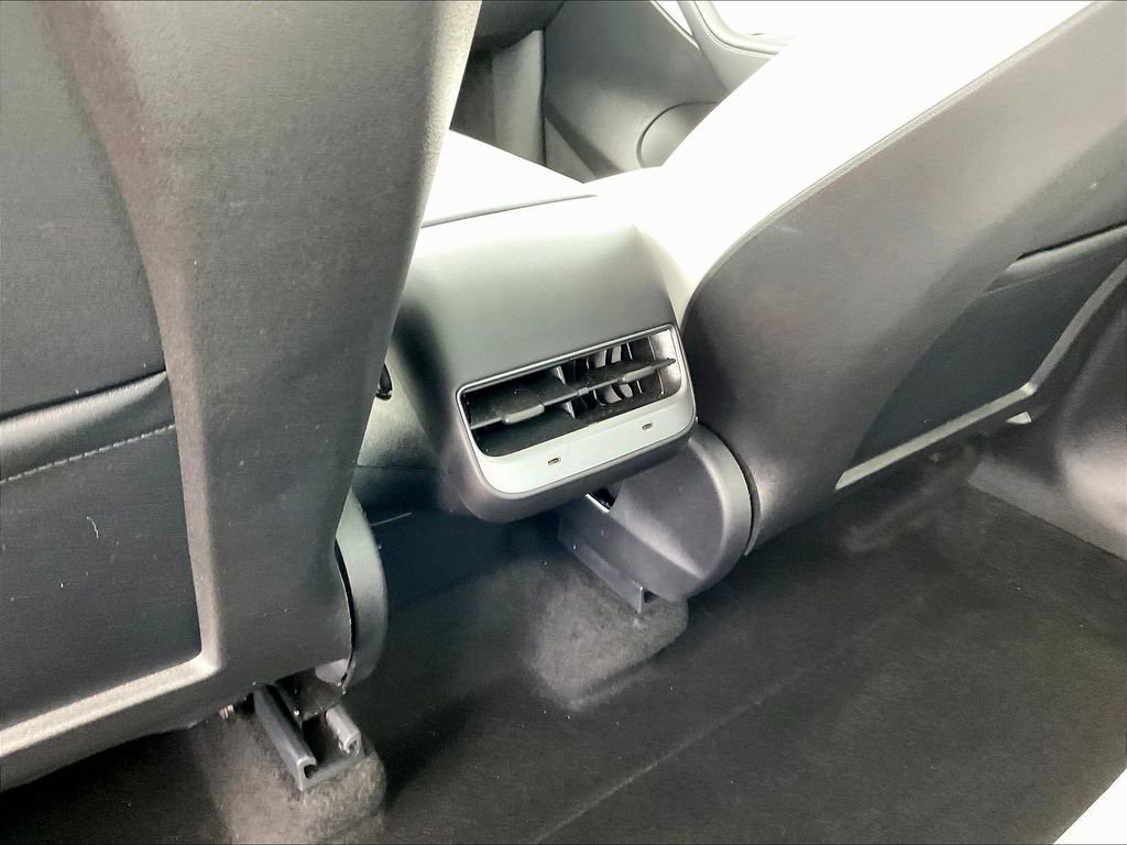 Used 2021 Tesla Model Y Long Range AWD/4WD image 10