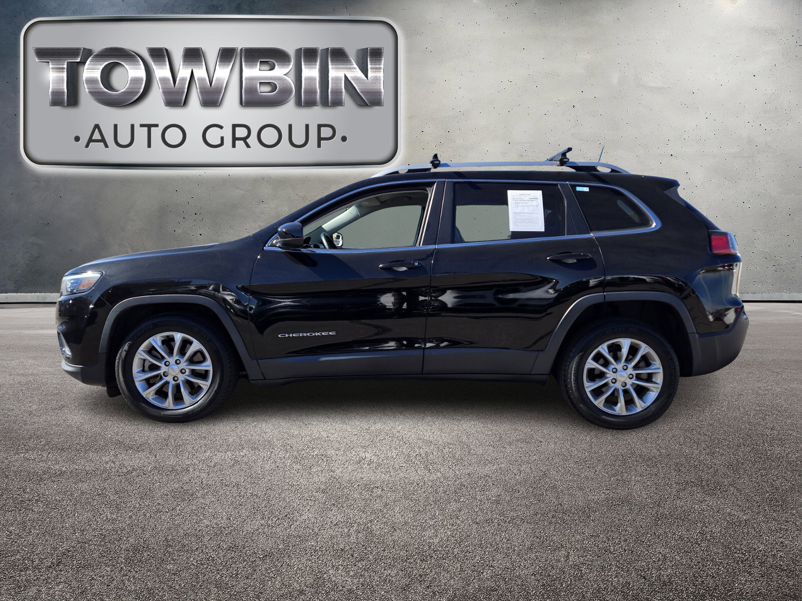 Used 2019 Jeep Cherokee Latitude w/ Popular Appearance Group FWD image 7