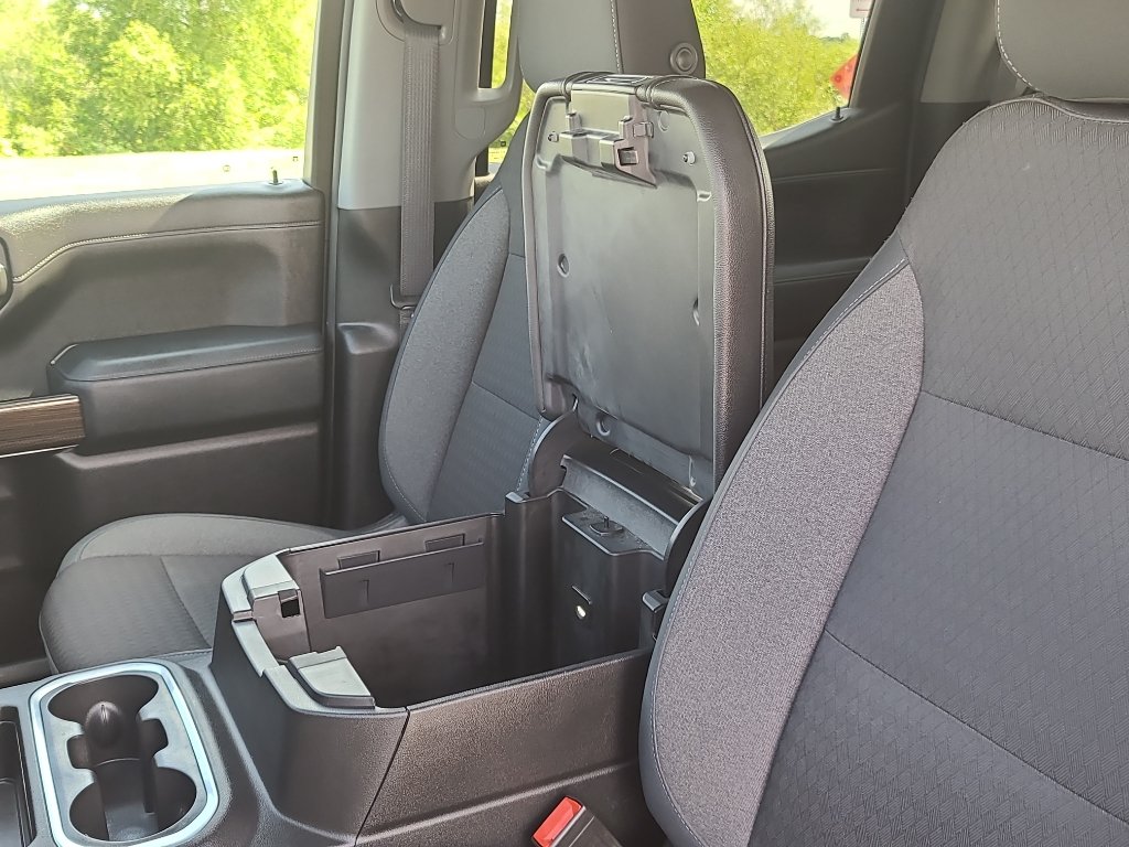 Used 2019 Chevrolet Silverado 1500 LT Trail Boss AWD/4WD image 19