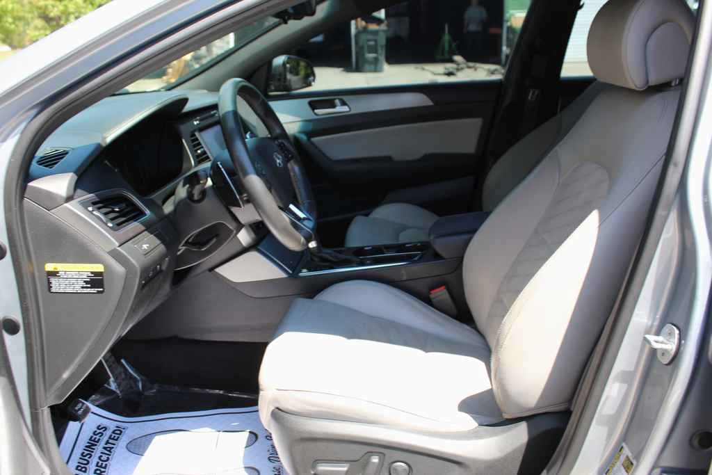 Used 2017 Hyundai Sonata Sport 2.0T FWD image 25