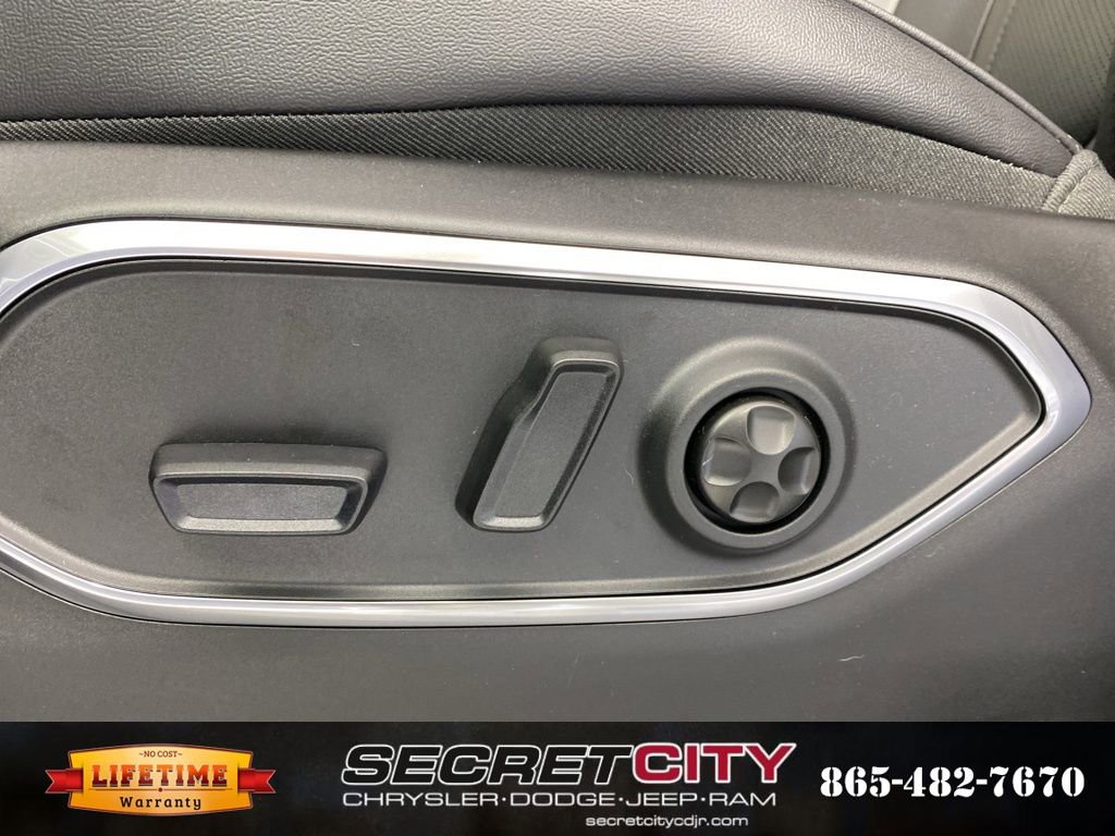 New 2026 Jeep Grand Wagoneer 4WD image 13