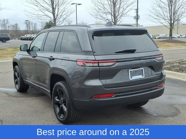 Used 2025 Jeep Grand Cherokee Limited w/ Black Appearance Package RWD image 6