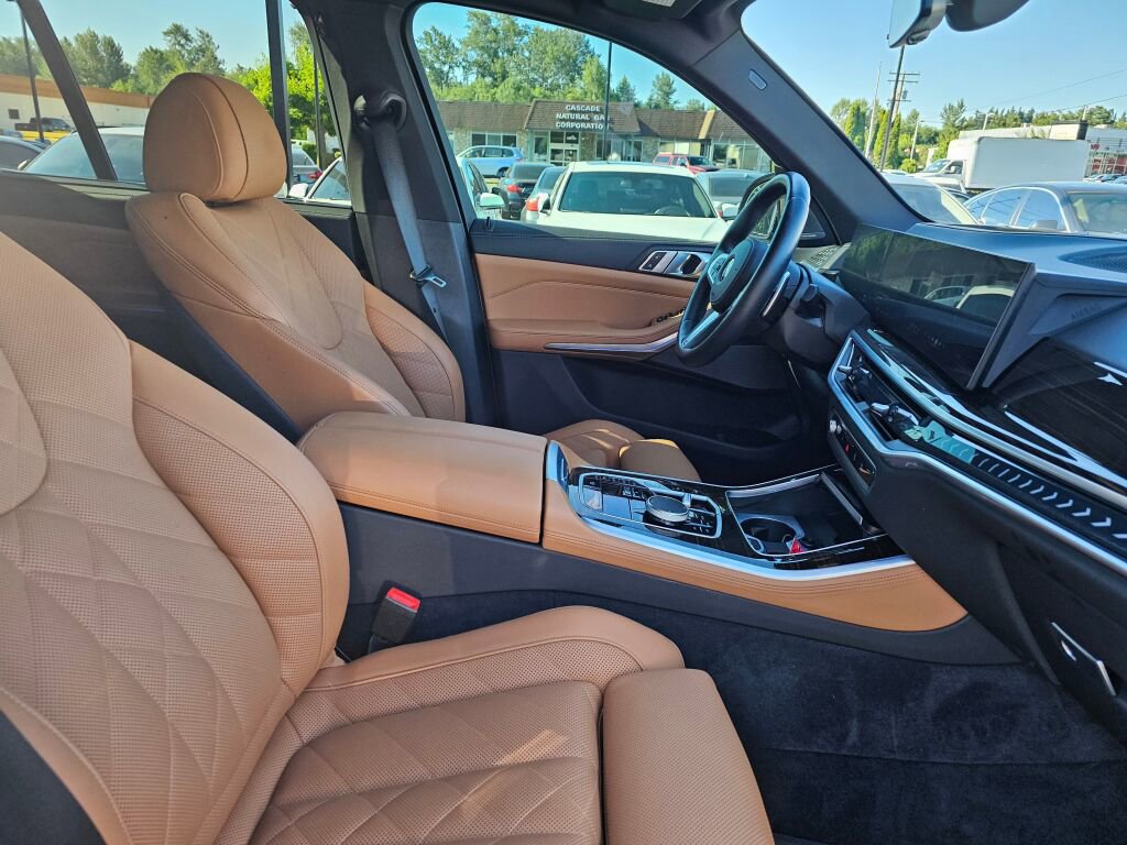 Used 2024 BMW X5 xDrive40i image 11