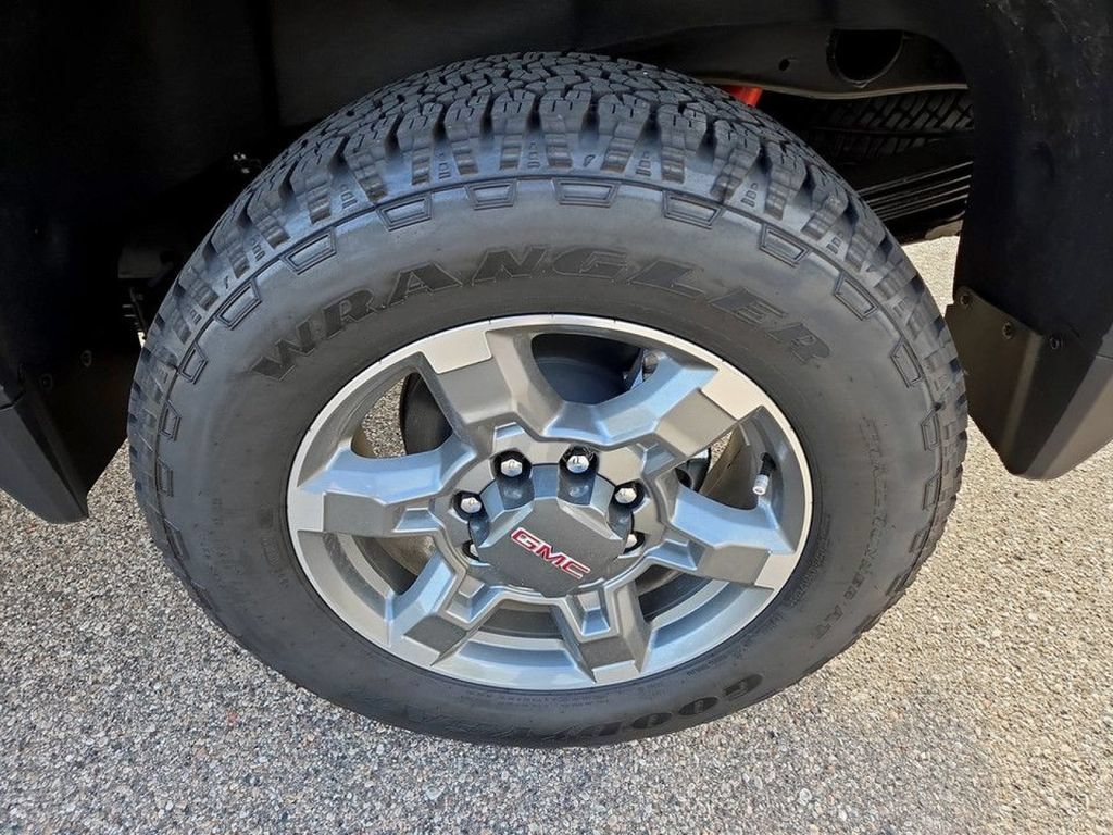 New 2026 GMC Sierra 2500 SLT w/ SLT Premium Package AWD/4WD image 36