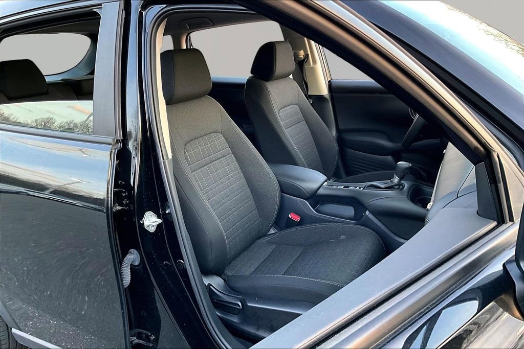 Used 2025 Honda HR-V LX image 20