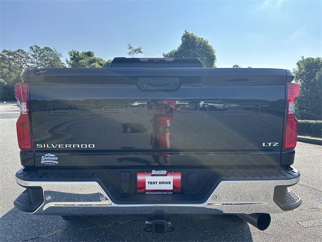 Used 2023 Chevrolet Silverado 2500 LTZ image 6