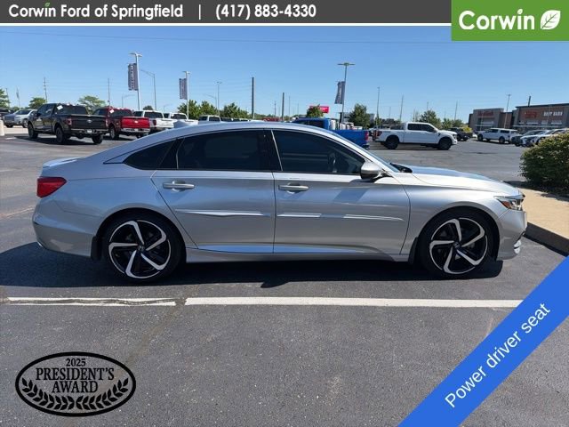 Used 2018 Honda Accord Sport image 4