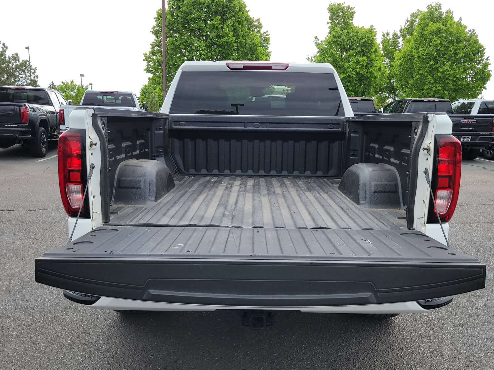 Used 2024 GMC Sierra 1500 Elevation AWD/4WD image 14