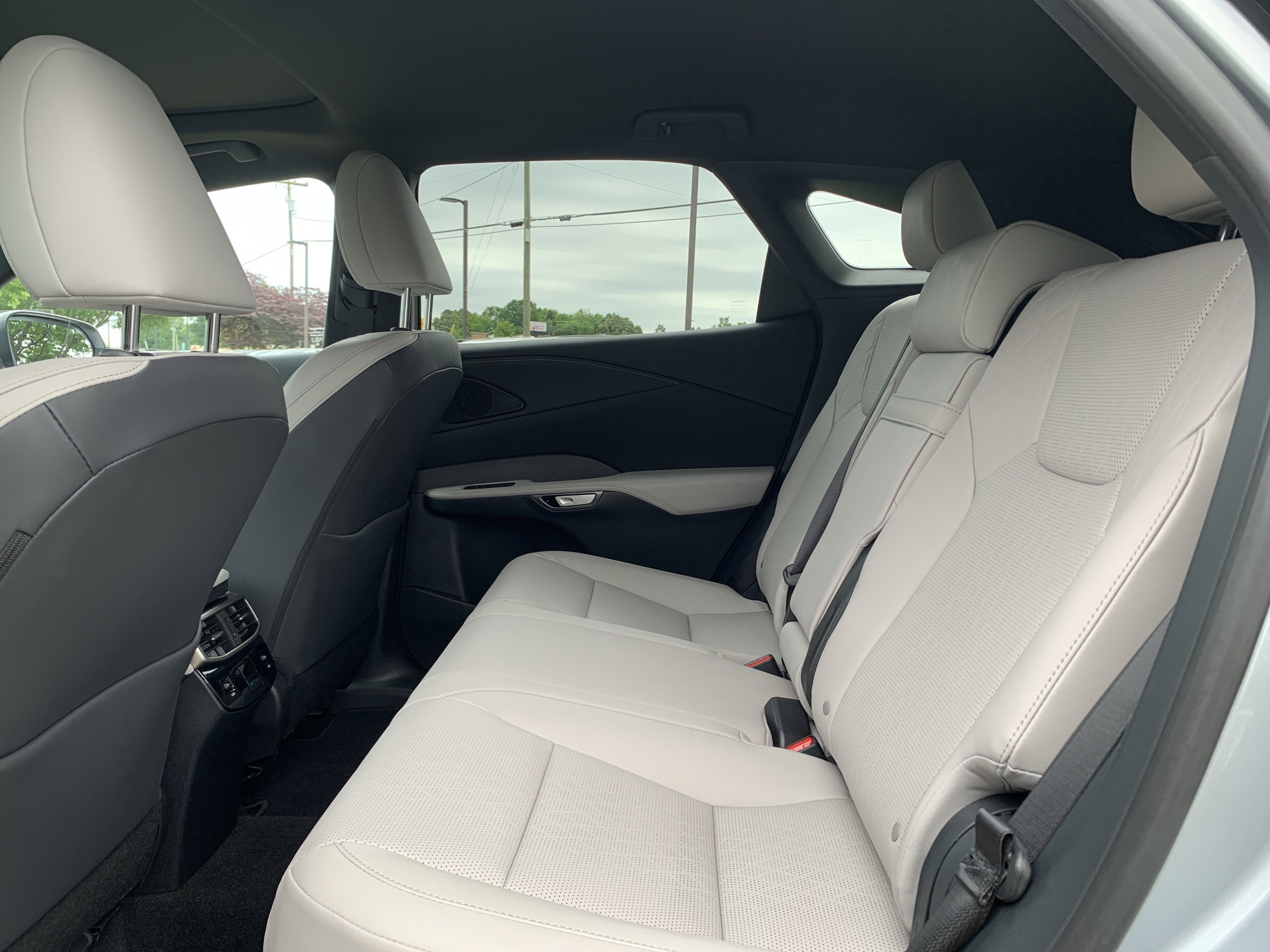 Certified 2025 Lexus RX 350 Premium Plus w/ Accessory Package (Z1) FWD image 32