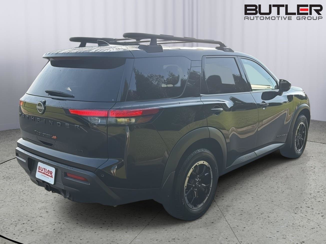 Used 2023 Nissan Pathfinder Rock Creek AWD/4WD image 5