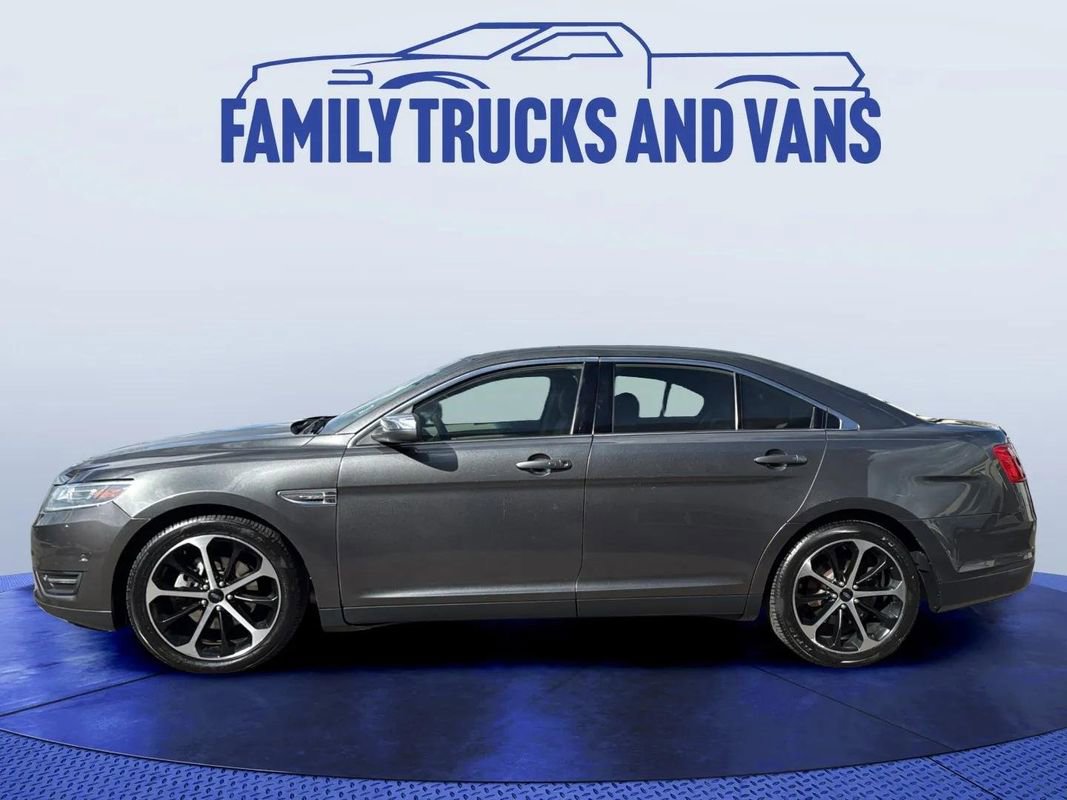 Used 2018 Ford Taurus Limited w/ Driver Assist Package image 2